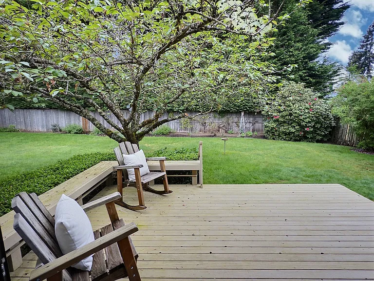 3910 Maple Rd — Photo 31