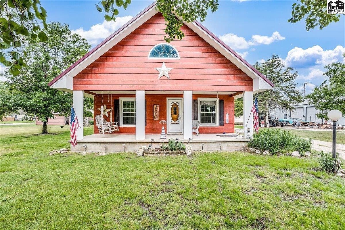407 N Kansas Ave, Burrton, KS 67020 MLS 50456 Zillow