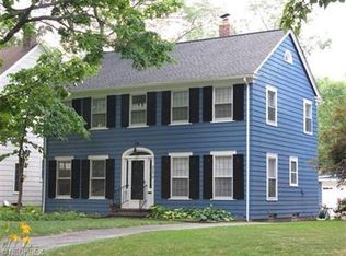 3270 Grenway Rd, Shaker Heights, OH