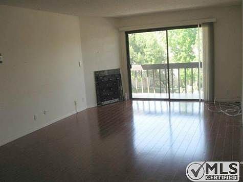 3rd image of 22100 Burbank Blvd Unit 300A