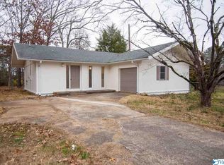5045 Kyle Ln NW, Huntsville, AL 35810