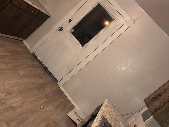 New counters and new floors in the kitchen