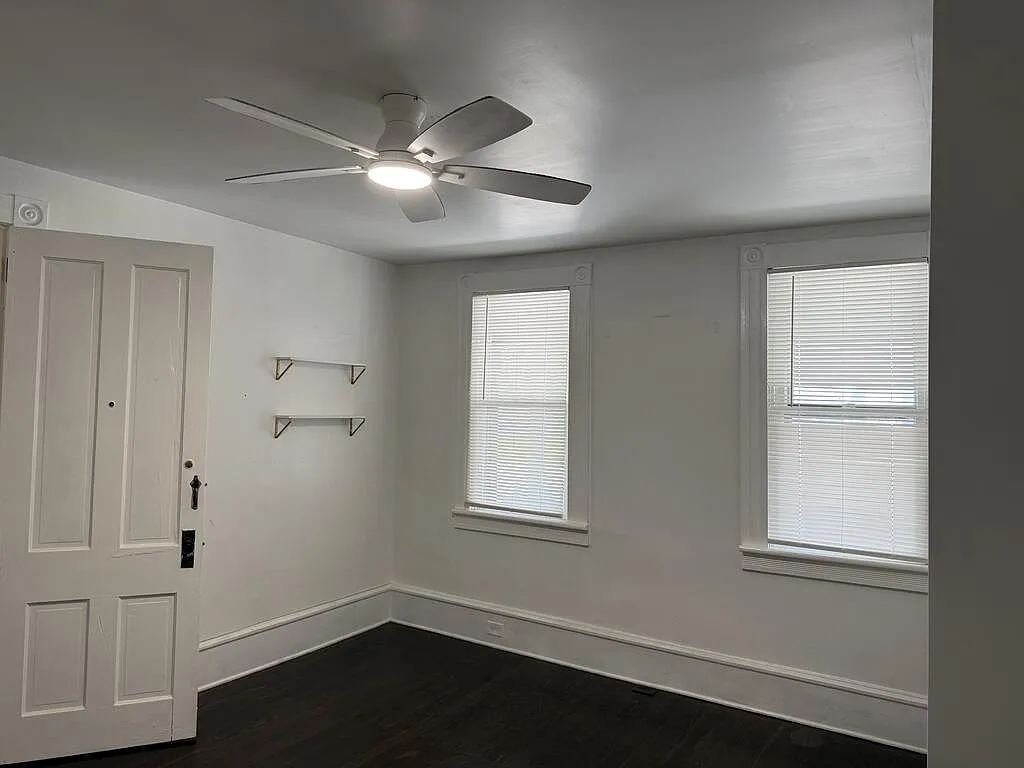 2 bed, 2.0 bath, 2150 sqft, $900 — Photo 4