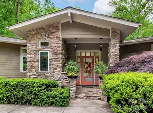 33 Rocky Knob Rd, Waynesville, NC 28786