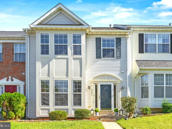 2541 Sylvan Moor Ln, Woodbridge, VA 22191