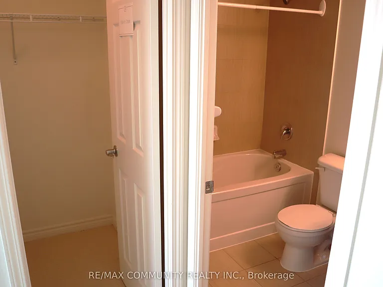 88 Grangeway Ave #2207 — Photo 17