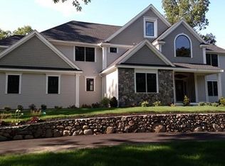 27 Dividence Rd, Reading, MA 01867