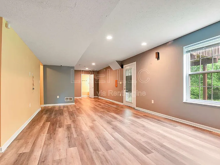 5703 Georgia Ln — Photo 14