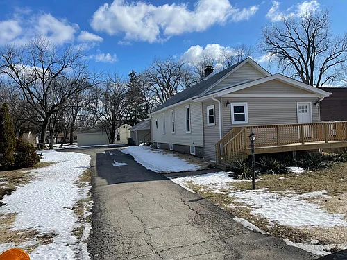 313 N Wolf Rd Photo 1