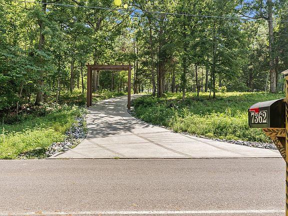 4th image of 7362 Walker Rd
