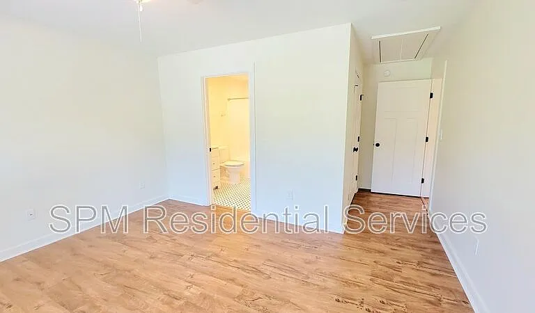 5013 Pine Needle Dr — Photo 11