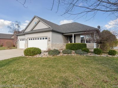 8461 Forest Glen Dr, Grand Blanc, MI, 48439