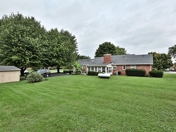 5th image of 200 Glenway Dr