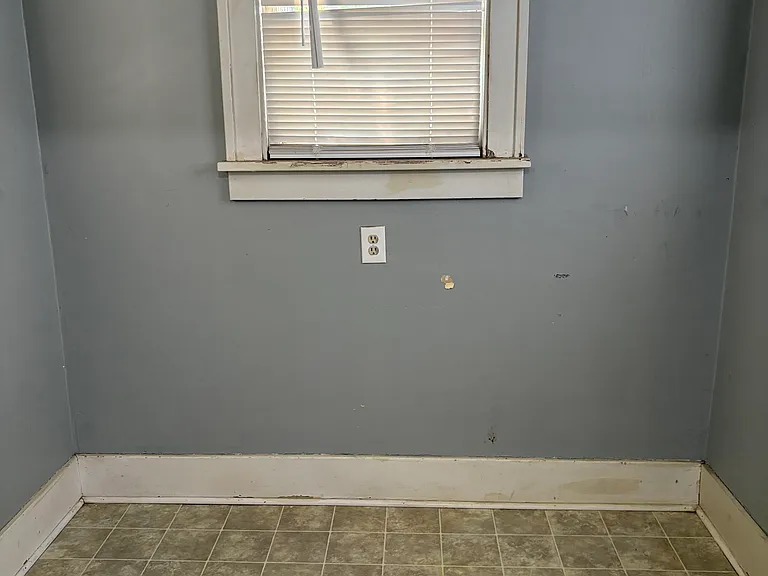 505 Walnut St — Photo 12
