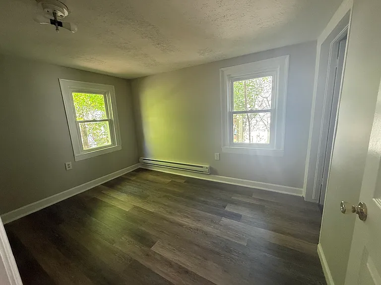 418 Leggett St — Photo 13