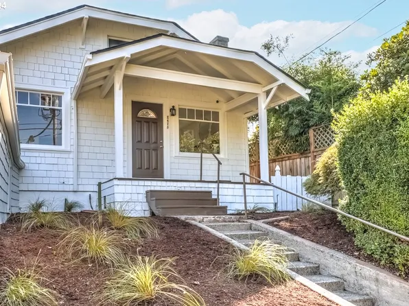 2420 SE 43rd Ave, Portland, OR 97206