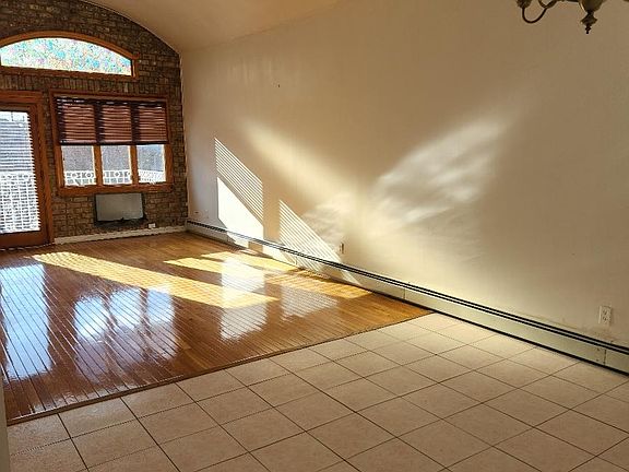 3rd image of 532 Logan Ave Floor 3