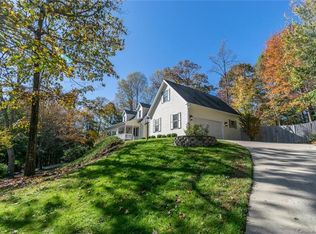 8 W Turkey Paw Trl, Hendersonville, NC 28739