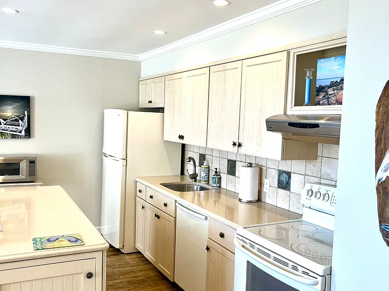 253 Dune Rd #49 — Photo 13