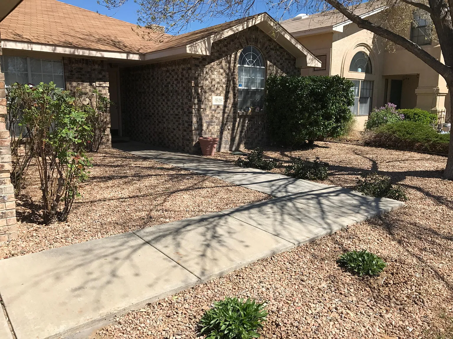3 bed, 1680 sqft, $2,200 — Photo 2