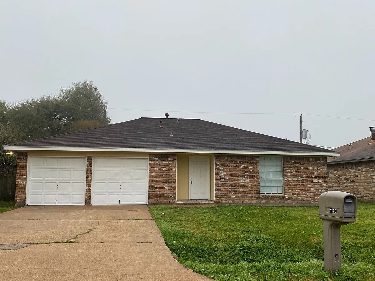 Building Photo - 1140 Greencroft St