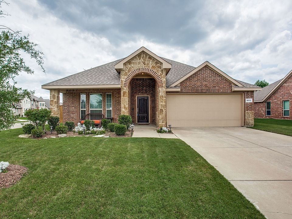 1054-dancing-waters-ave-forney-tx-High-Res-1.jpg