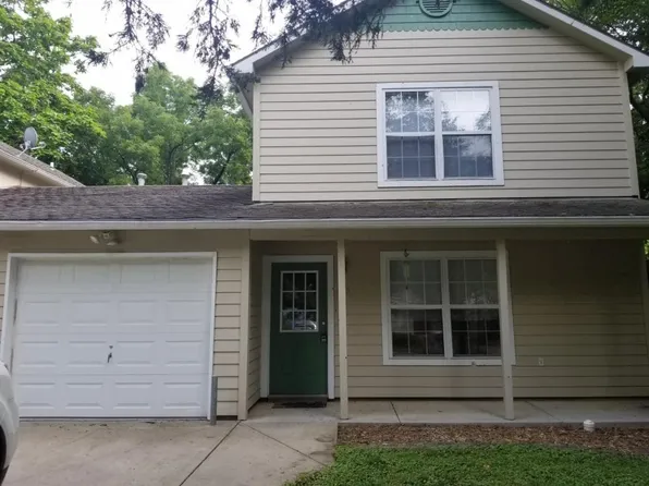 235 Elm St, Baldwin City, KS 66006