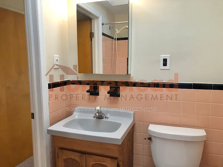 288 N Oak Ave — Photo 5