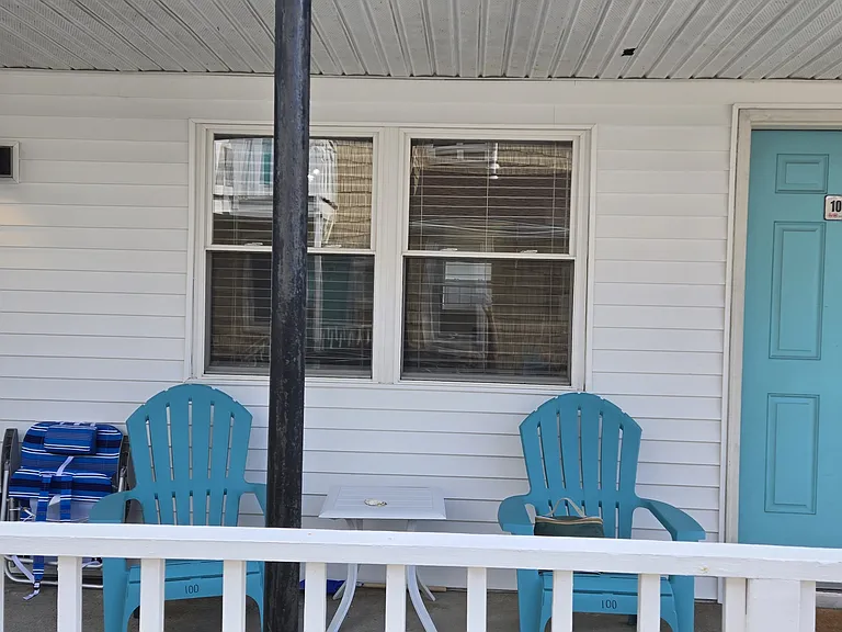 72 E Grand Ave #100 — Photo 34