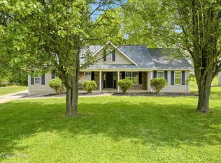 1068 Tina Ct, Radcliff, KY 40160