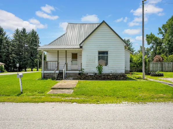 328 Wells Ave, Mitchell, IN 47446