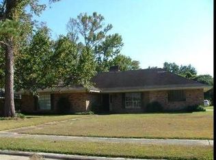 402 Brenda Dr, Denham Springs, LA 70726