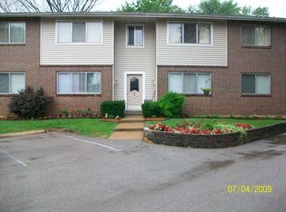 1 Meramec Ln, Eureka, MO 63025