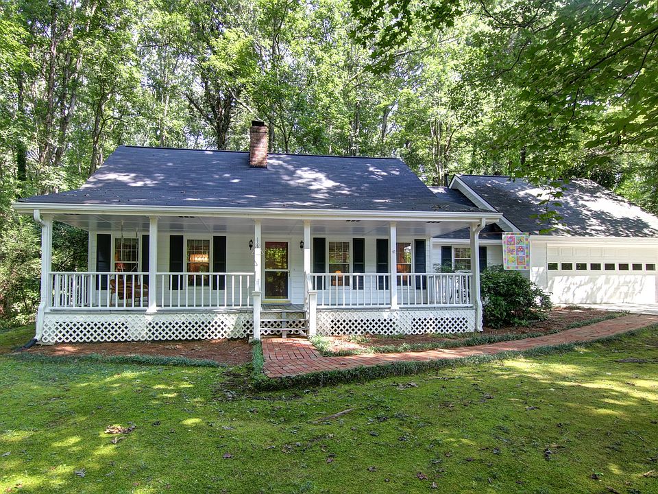 1st image of 93 Fair Oaks Dr SE
