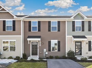 33 Norcross Ct, Martinsburg, WV 25403