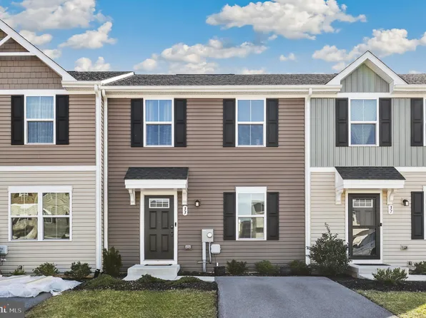 33 Norcross Ct, Martinsburg, WV 25403