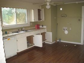 4th image of 2621 Cecil Ave