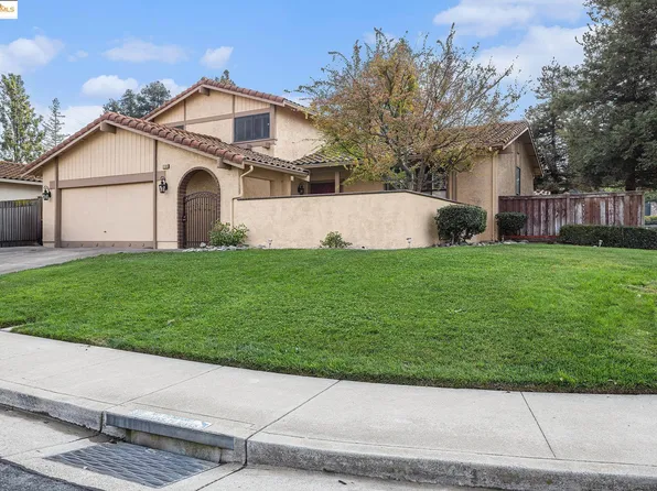 1718 Yellowstone Dr, Antioch, CA 94509