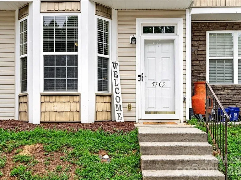 5705 Erin Dr — Photo 2