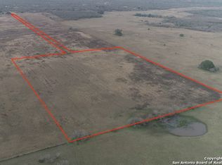1195 County Road 122, Floresville, TX 78114