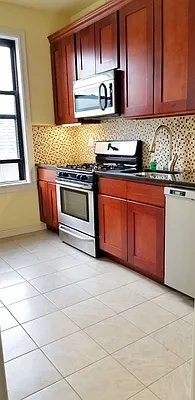 Rented by Azure Realty NY LLC | media 4