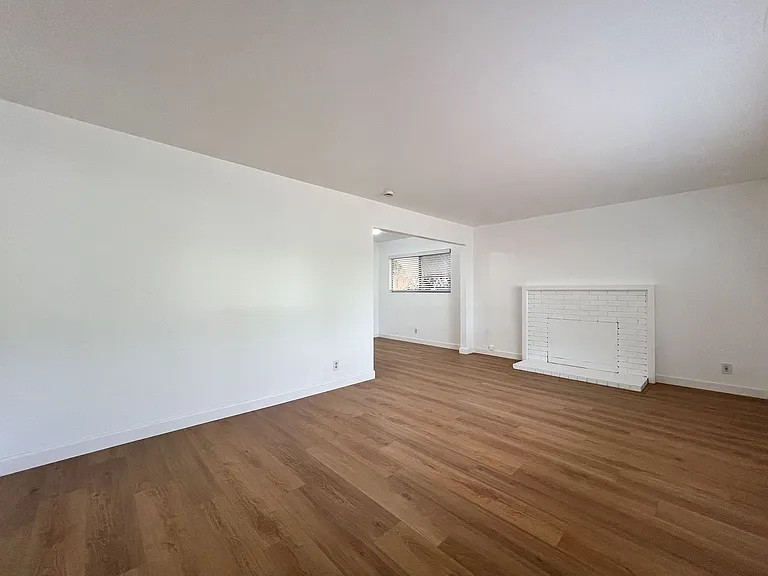 849 Laguna St — Photo 5