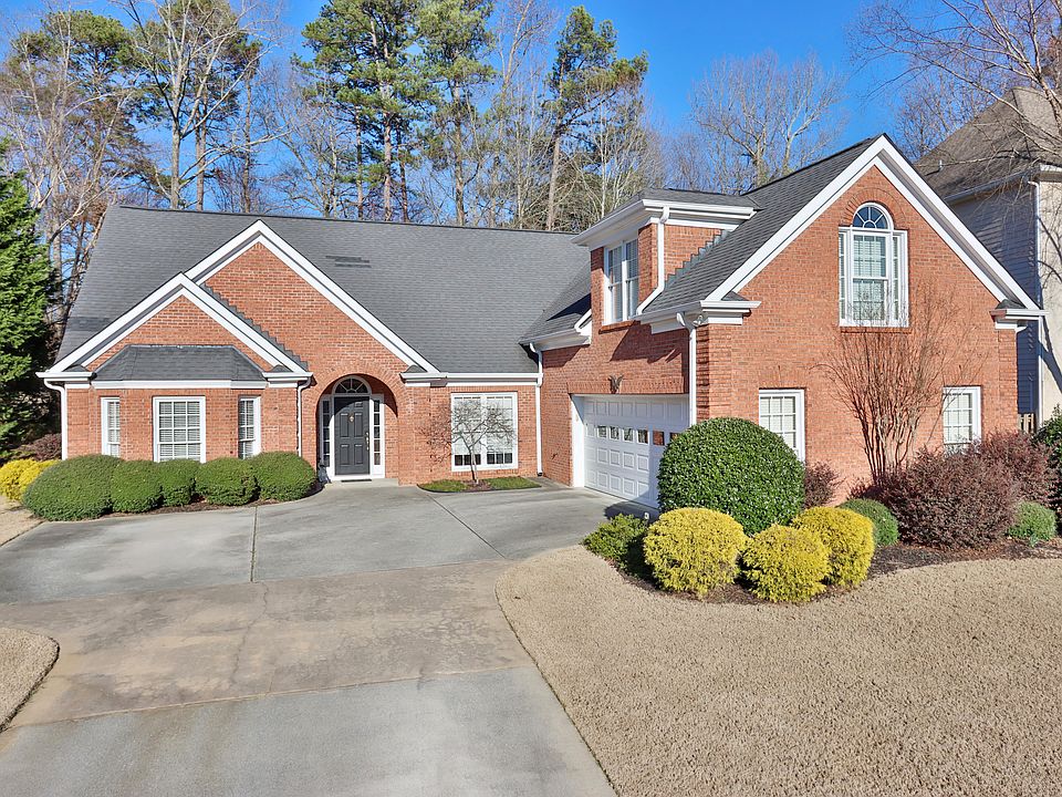 1st image of 340 Sweet Ivy Ln