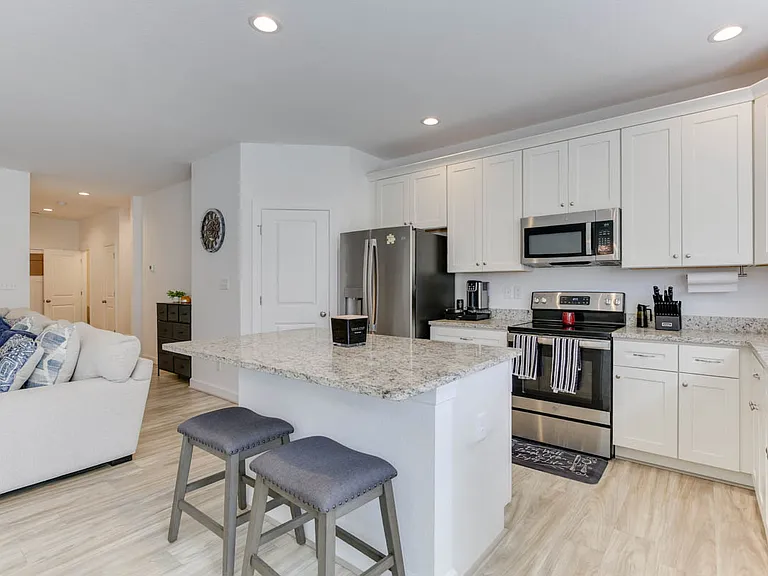 2416 Trafton Pl — Photo 24