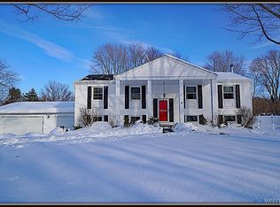 1053 Virginia Dr, Alden, NY 14004