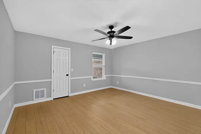 2200 Winona Dr — Photo 33