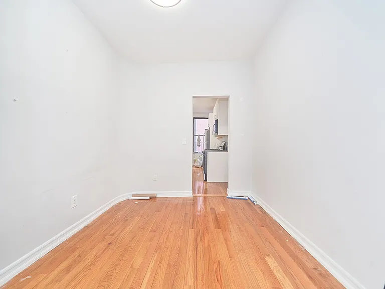595 10th Ave #4N — Photo 8