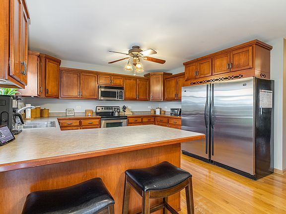 4th image of 15498 Ashley Ct
