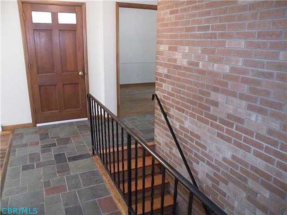 3rd image of 4727 Winterset Dr