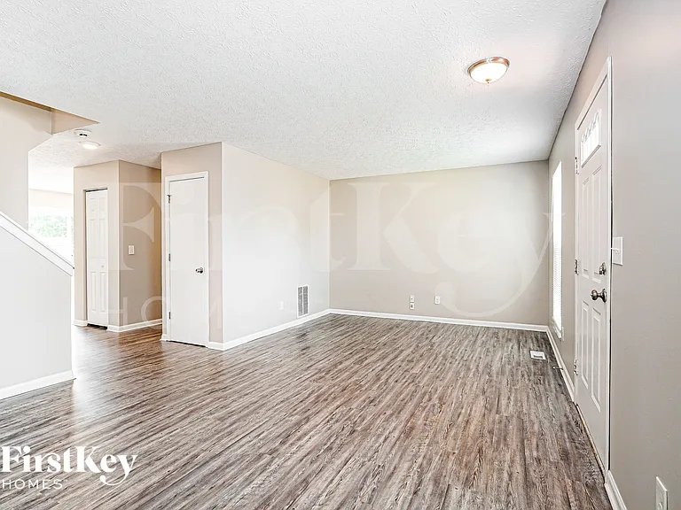 7272 Moonbay Ct — Photo 3